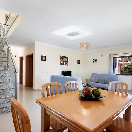 Trindade * 阿尔布费拉